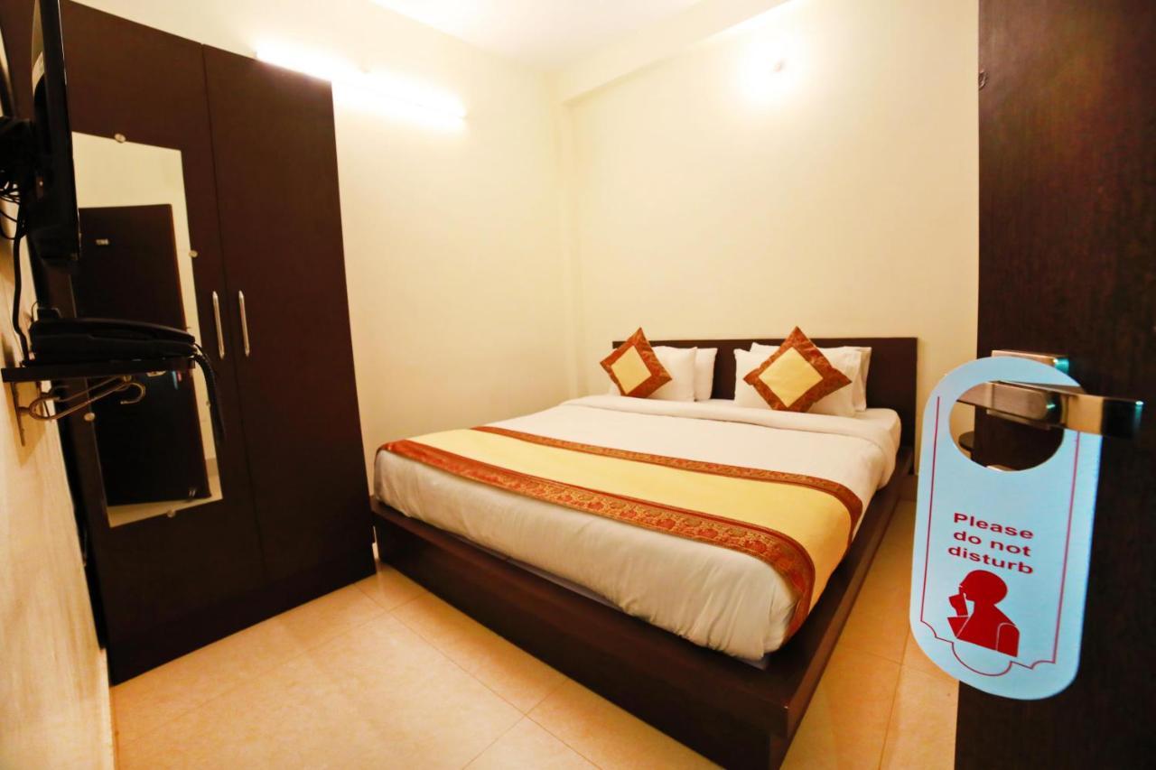 Oyo 16708 Sada Shiv Guest House 바라나시 외부 사진