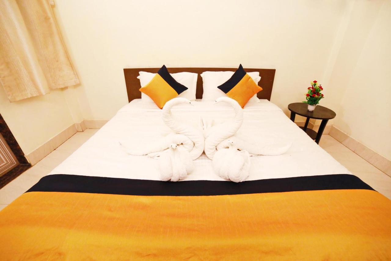 Oyo 16708 Sada Shiv Guest House 바라나시 외부 사진
