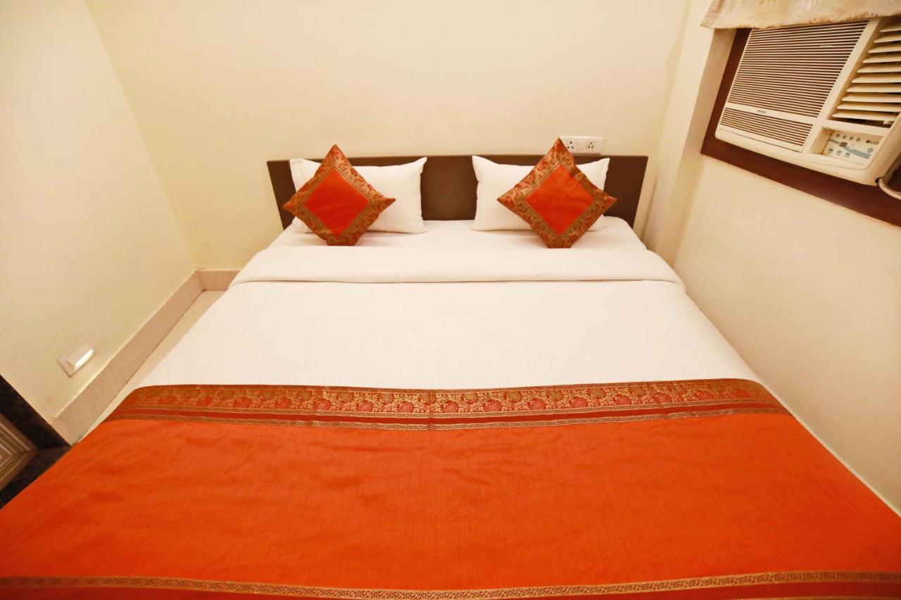 Oyo 16708 Sada Shiv Guest House 바라나시 외부 사진