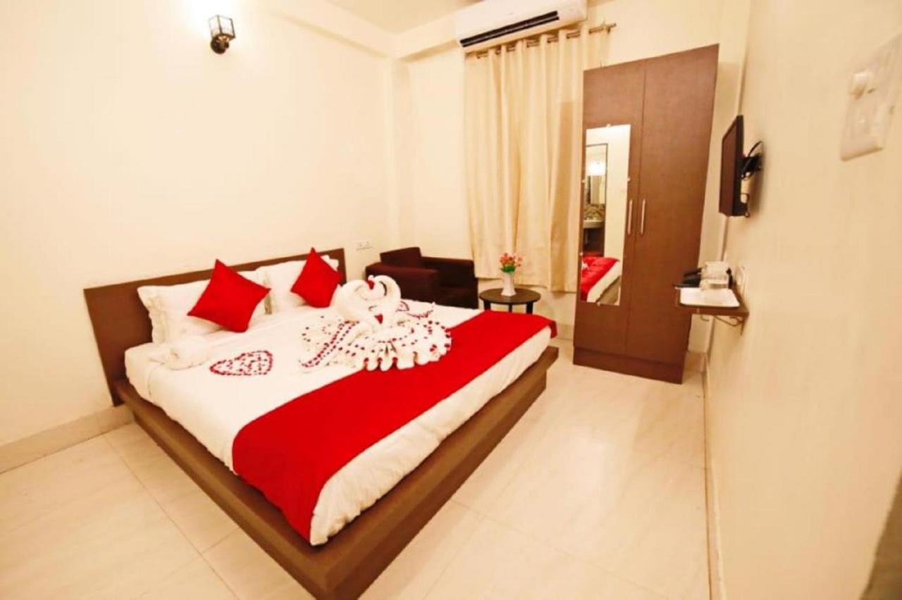 Oyo 16708 Sada Shiv Guest House 바라나시 외부 사진