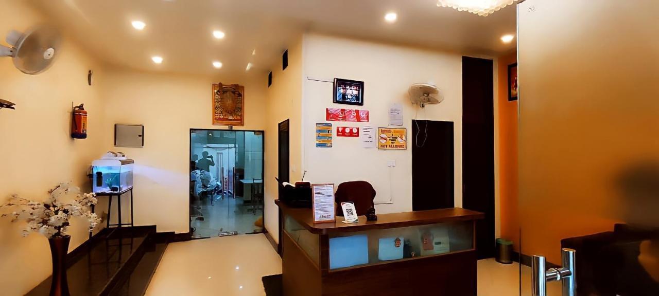 Oyo 16708 Sada Shiv Guest House 바라나시 외부 사진