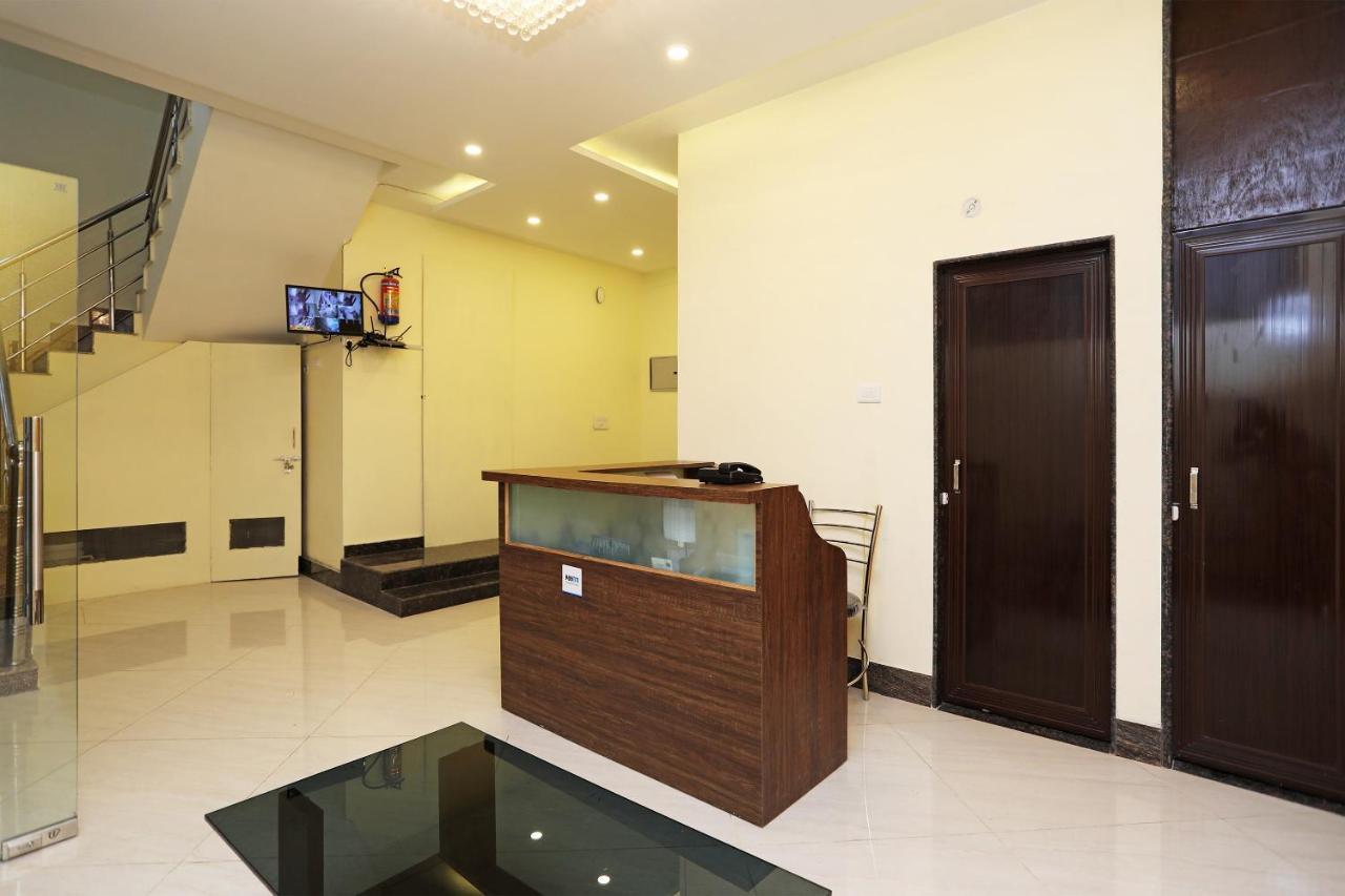 Oyo 16708 Sada Shiv Guest House 바라나시 외부 사진