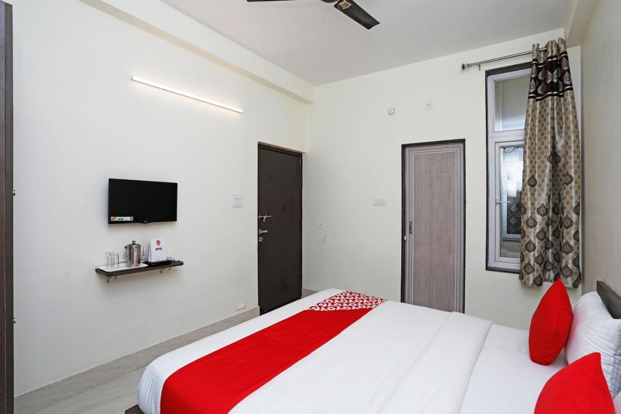 Oyo 16708 Sada Shiv Guest House 바라나시 외부 사진
