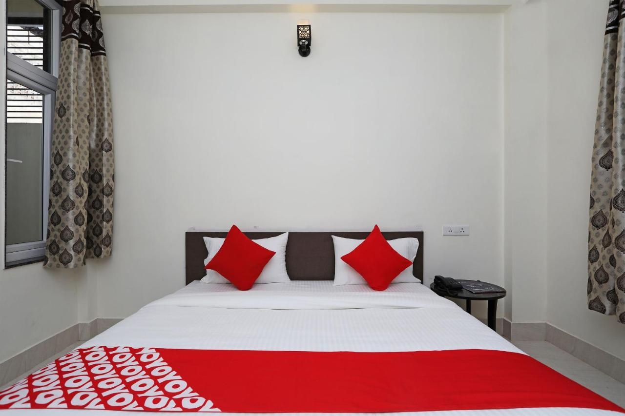 Oyo 16708 Sada Shiv Guest House 바라나시 외부 사진