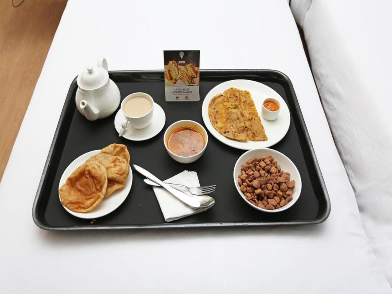 Oyo 16708 Sada Shiv Guest House 바라나시 외부 사진