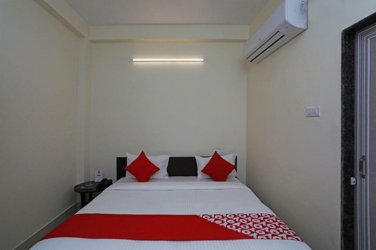 Oyo 16708 Sada Shiv Guest House 바라나시 외부 사진